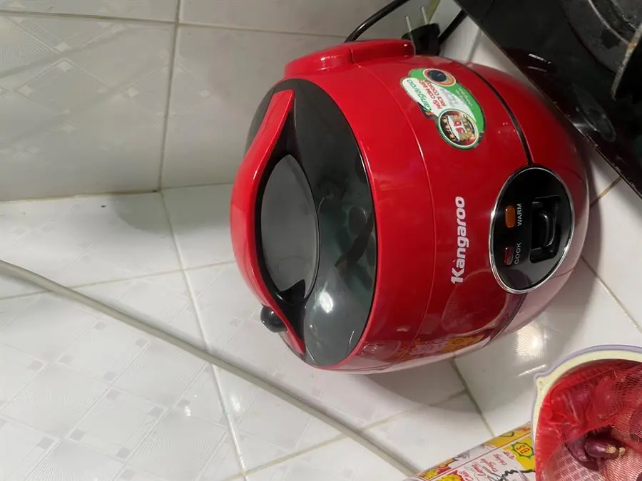 Khách hàng review Nồi cơm nắp gài Kangaroo 1.2 lít KG822 13