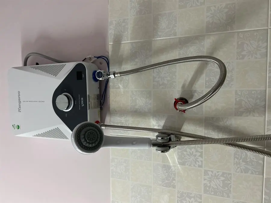 Khách hàng review Máy nước nóng trực tiếp Kangaroo 4000W KG589GP 2