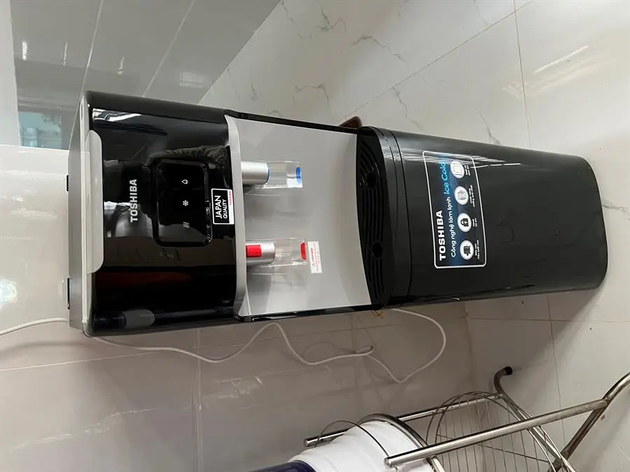 Khách hàng review Cây nước nóng lạnh Toshiba RWF-W1669BV(K1) 650W 3