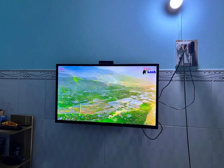 Khách hàng review Tivi FFalcon 32 inch 32F1 6