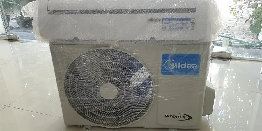 Khách hàng review Điều hòa Midea Inverter 9000 BTU MSAFA-10CRDN8 53