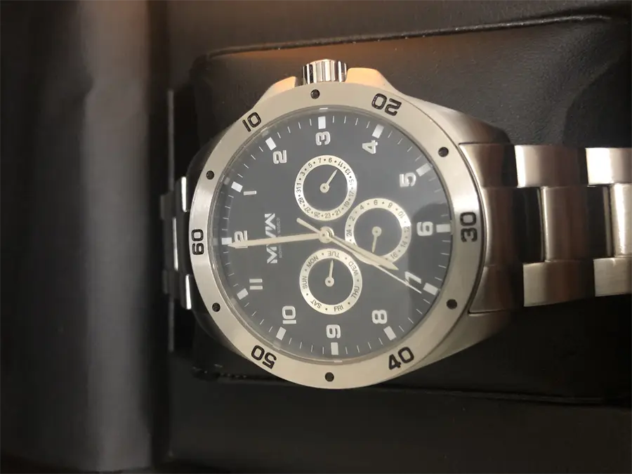 Khách hàng review Đồng hồ MVW 43 mm Nam MVW MS026-01 4