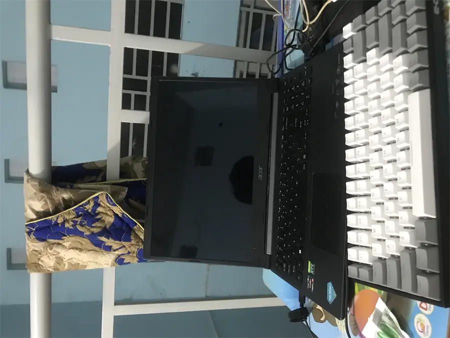 Khách hàng review Laptop Acer Gaming Aspire 7 A715 43G R8GA R5 5625U/8GB/512GB/4GB RTX3050/144Hz/Win11 (NH.QHDSV.002) 2