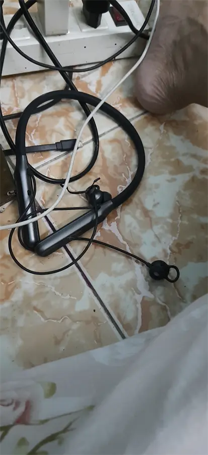 Khách hàng review Tai nghe Bluetooth Xmobile Z706A 7