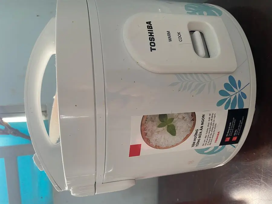 Khách hàng review Nồi cơm nắp gài Toshiba 1 lít RC-10JH2PV(B) 6