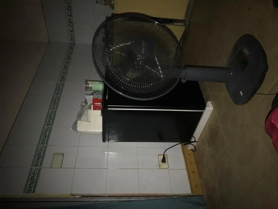 Khách hàng review Tủ lạnh Aqua 90 lít AQR-D99FA(BS) 48