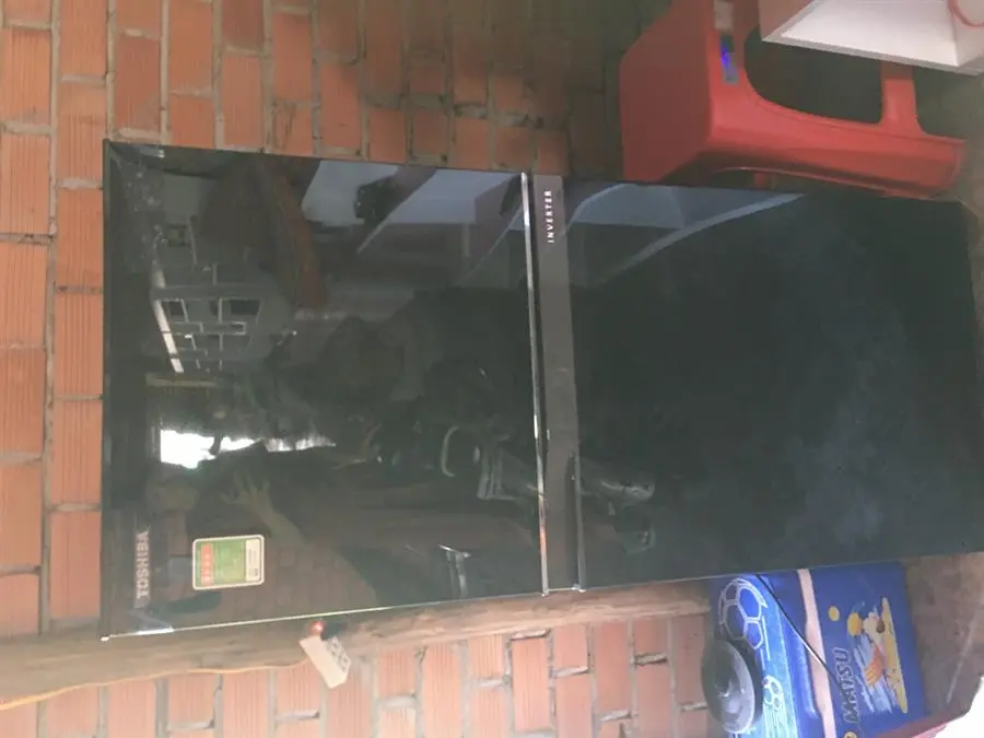 Khách hàng review Tủ lạnh Toshiba Inverter 180 lít GR-B22VU UKG 55