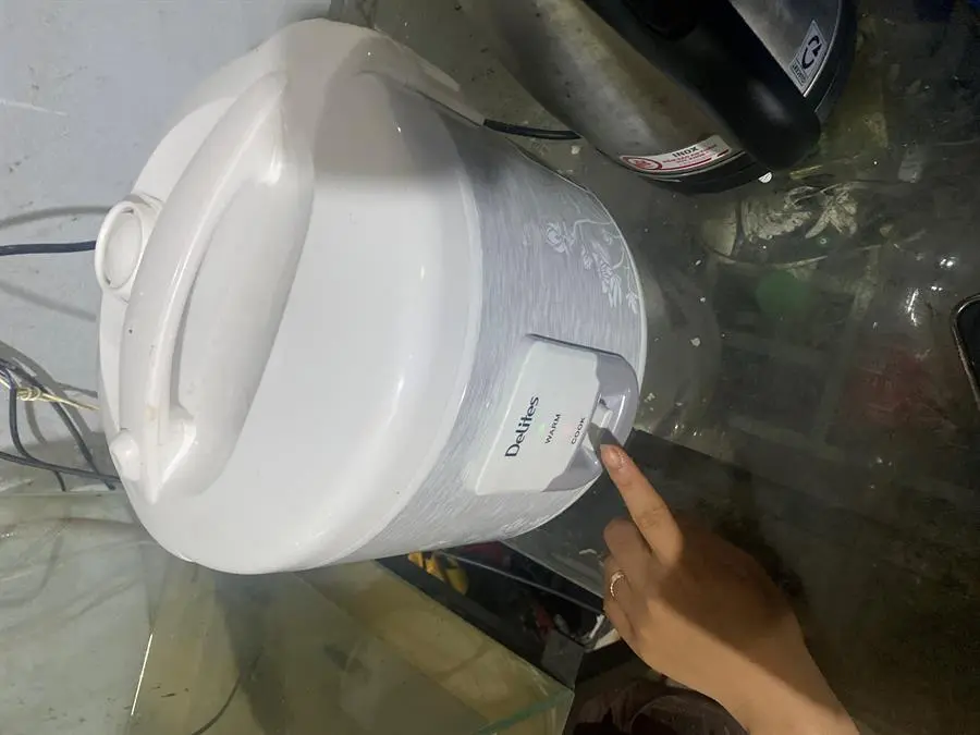 Khách hàng review Nồi cơm nắp gài Delites 1.8 lít NCG1805 28