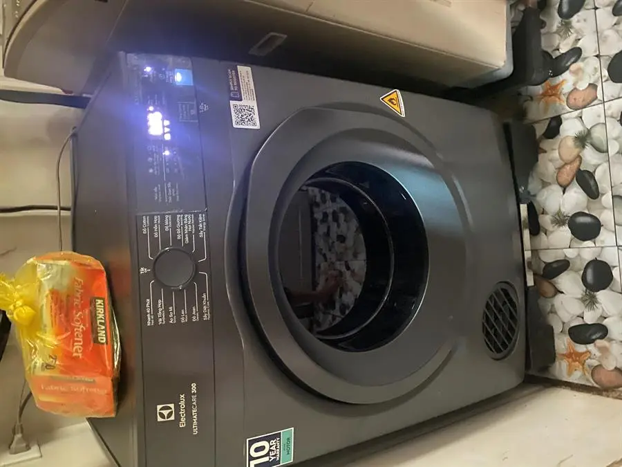 Khách hàng review Máy sấy thông hơi Electrolux UltimateCare 8.5 kg EDS854N3SB 3