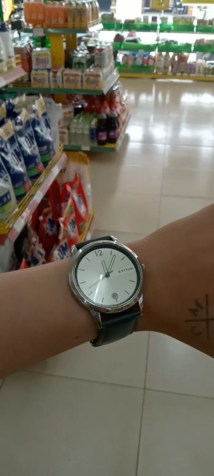 Khách hàng review Đồng hồ TITAN 48 mm Nam 1806SL03 3