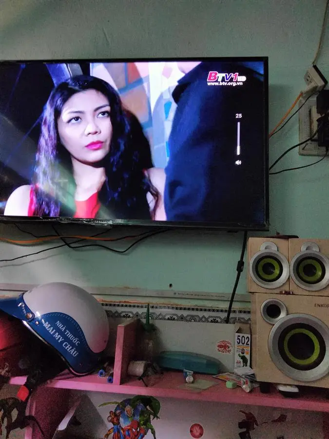 Khách hàng review Smart Tivi FFalcon 40 inch 40SF1 5