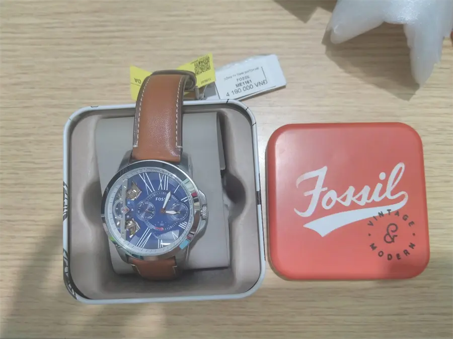 Khách hàng review Đồng hồ FOSSIL Carlie 42.9 mm Nam ME1161 1