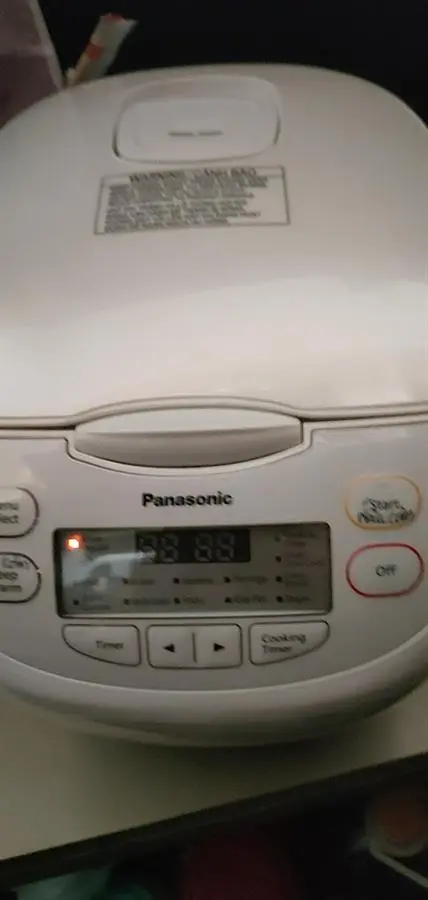 Khách hàng review Nồi cơm điện tử Panasonic 1.8 lít SR-CL188WRA 4