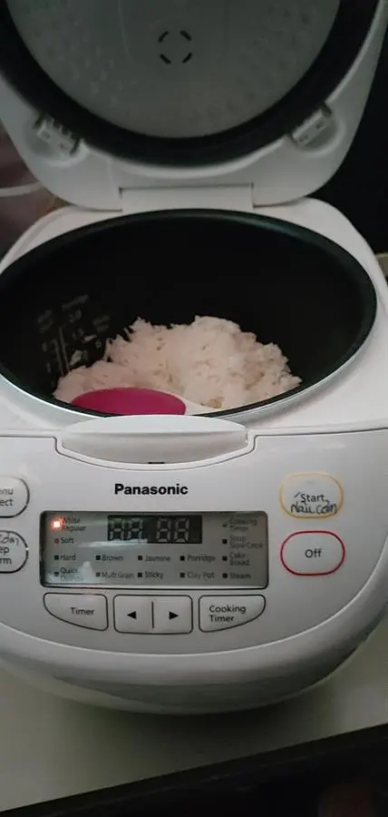 Khách hàng review Nồi cơm điện tử Panasonic 1.8 lít SR-CL188WRA 5