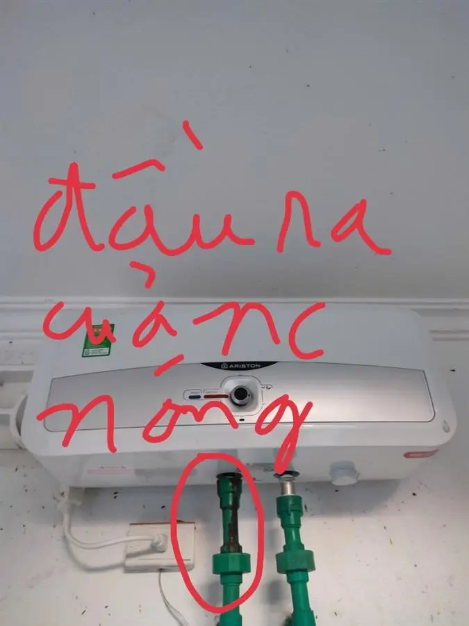 Khách hàng review Máy nước nóng gián tiếp Ariston 20 lít 2500W SL2 20 RS 2.5 FE 7