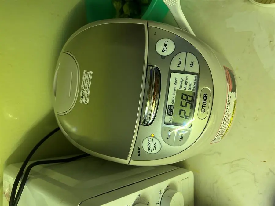 Khách hàng review Nồi cơm điện tử Tiger 1 lít JAX-S10W 1