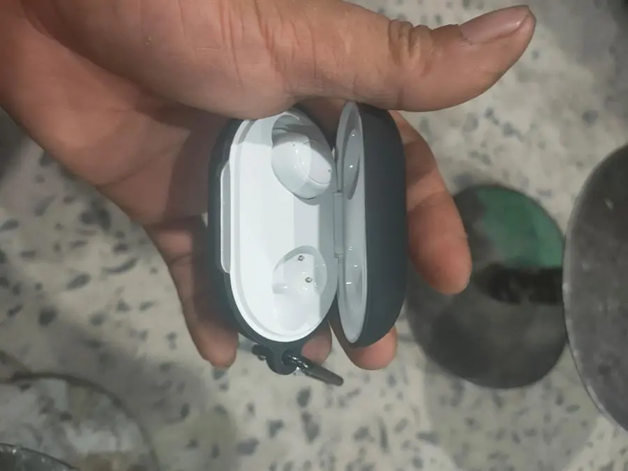 Khách hàng review Tai nghe Bluetooth True Wireless OPPO ENCO Buds ETI81 16