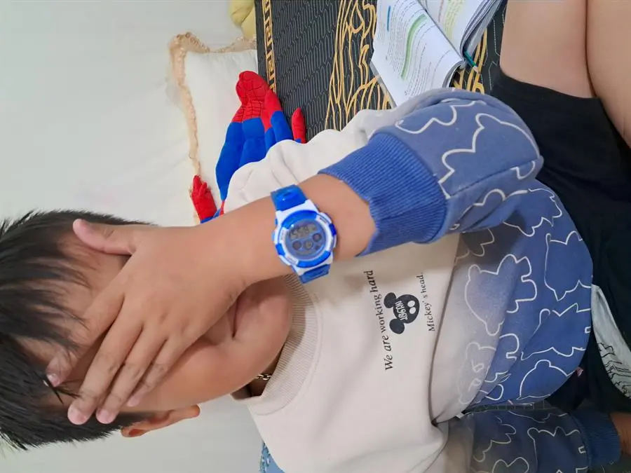 Khách hàng review Đồng hồ SMILE KID 40 mm Trẻ em SL059-01 2