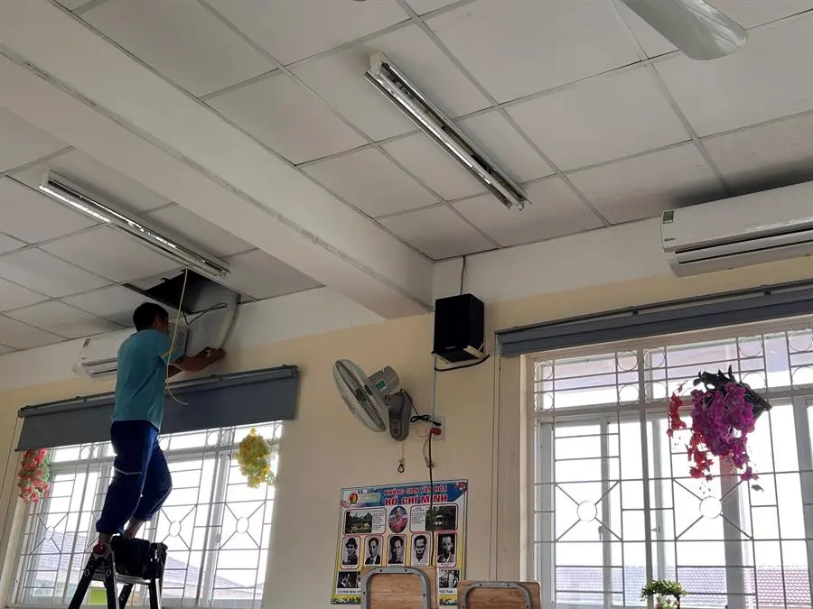 Khách hàng review Máy lạnh Funiki Inverter 1.5 HP HIC12TMU.ST3 33