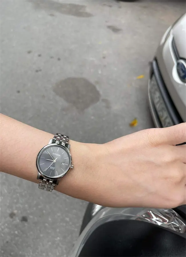 Khách hàng review Đồng hồ CITIZEN 28.1 mm Nữ EU6090-54H 4