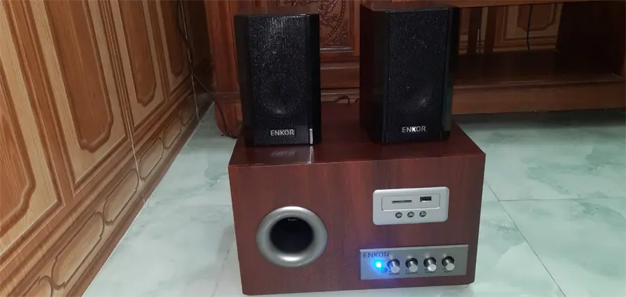 Khách hàng review Loa vi tính Bluetooth Enkor S2850 Nâu 28