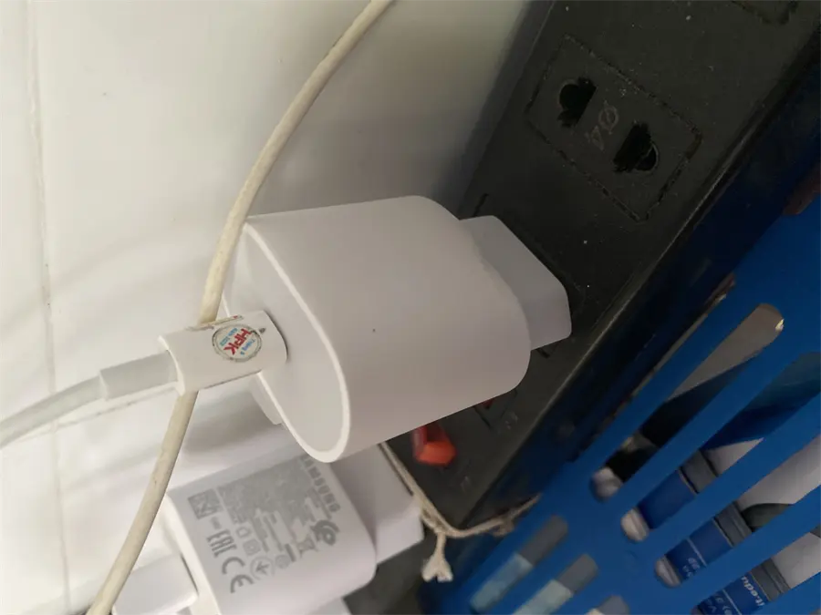 Khách hàng review Sạc nhanh Type-C PD 20W Apple 37