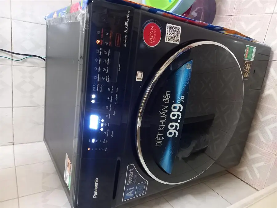 Khách hàng review Máy giặt sấy Panasonic Inverter giặt 10.5 kg - sấy 6 kg NA-S056FR1BV 14