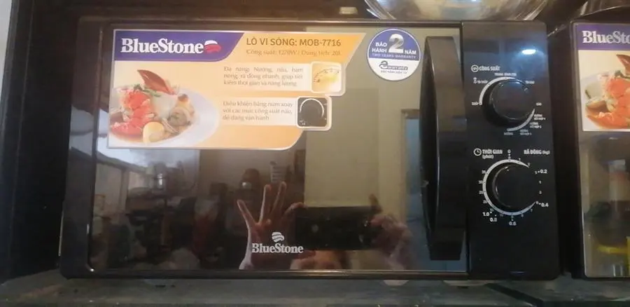 Khách hàng review Lò vi sóng có nướng BlueStone MOB-7716 20 lít 7