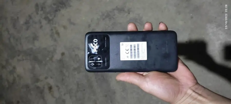 Khách hàng review Điện thoại POCO C40 6