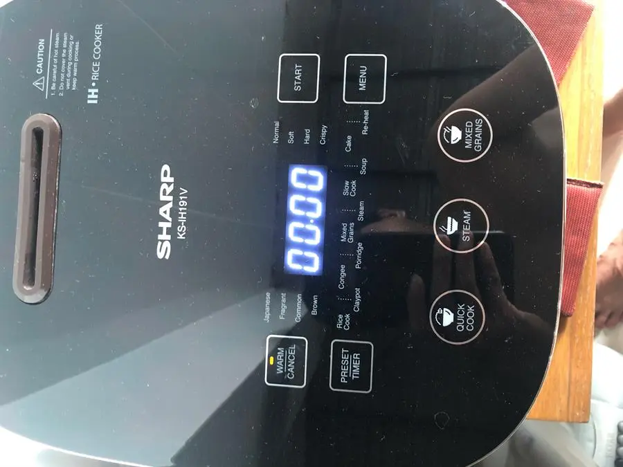 Khách hàng review Nồi cơm cao tần Sharp 1.8 lít KS-IH191V-GL 11