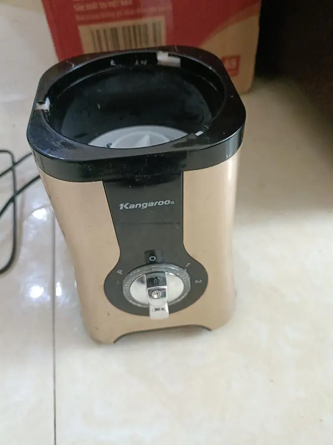 Khách hàng review Máy xay sinh tố đa năng Kangaroo KG4B3 2