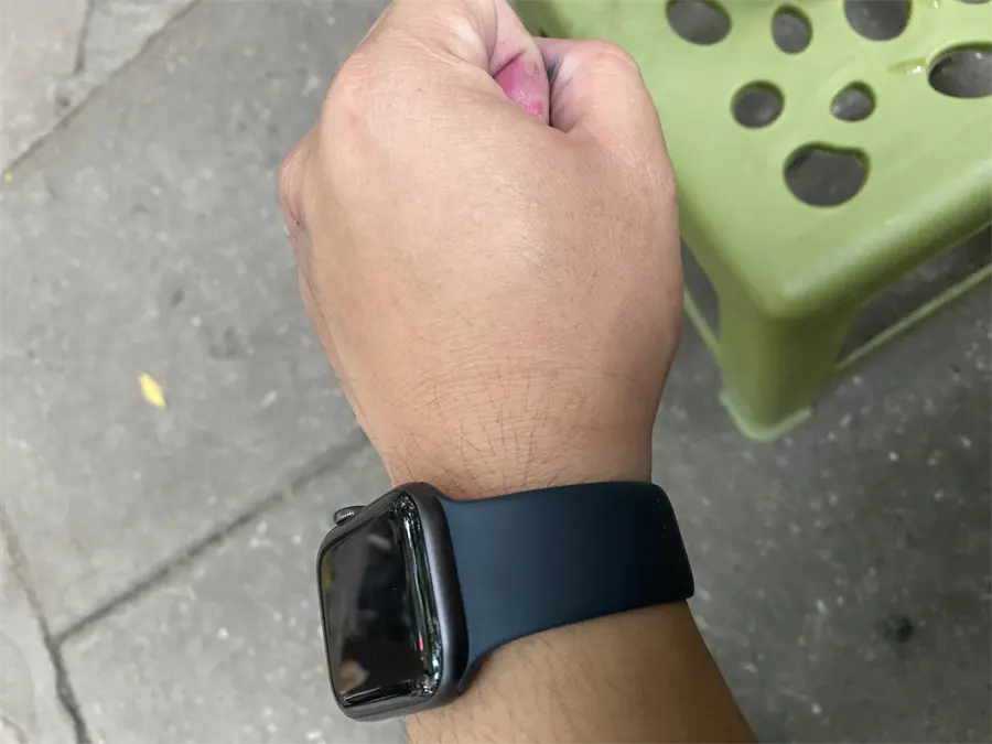 Khách hàng review Đồng hồ thông minh Apple Watch SE 2020 GPS 44mm 6