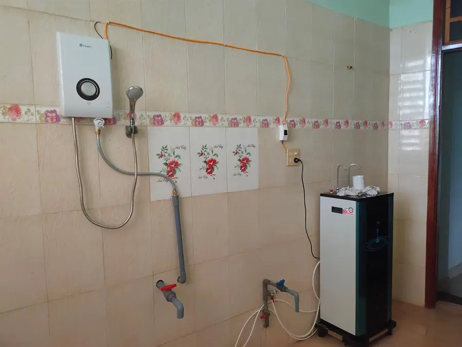 Khách hàng review Máy nước nóng trực tiếp Casper 4500W EP-45TH11 11