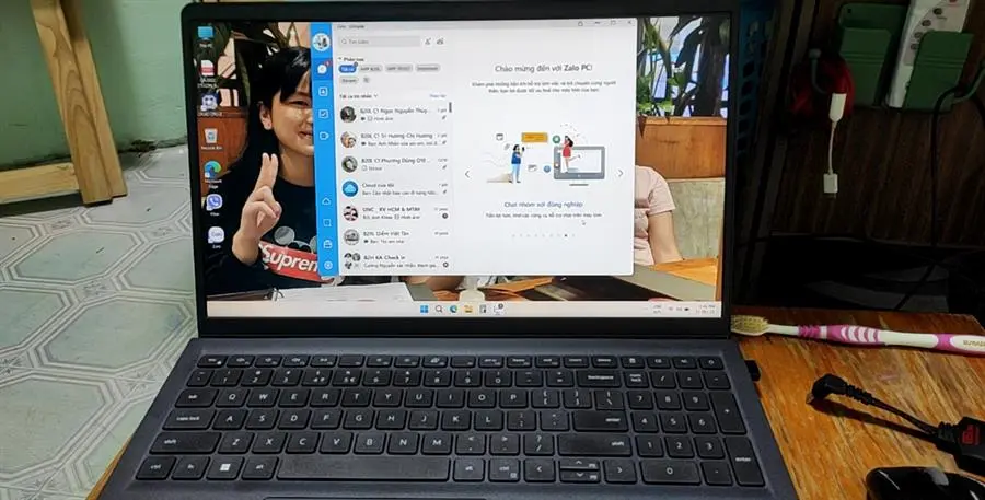 hách hàng review Laptop Dell Inspiron 15 3511 i3 1115G4/8GB/256GB/OfficeHS/Win11 (P112F001EBL) 6