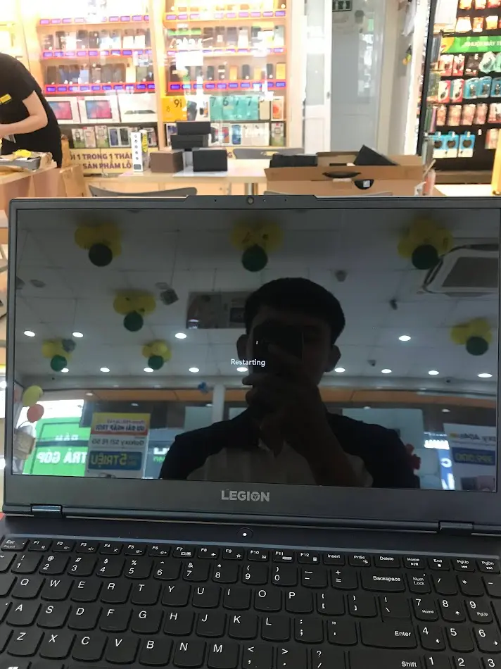 Khách hàng review Laptop Lenovo Gaming Legion 5 15ACH6 R7 5800H/8GB/512GB/4GB RTX3050Ti/165Hz/Win11 (82JW00KMVN) 4