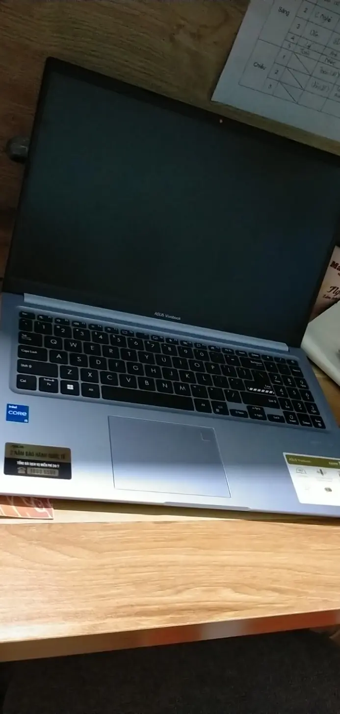 Khách hàng review Laptop Asus Vivobook 15 X1502ZA i5 1240P/8GB/512GB/Win11 (EJ120W) 5