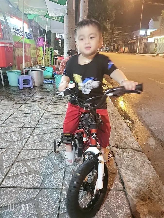 Khách hàng review Xe Đạp Trẻ Em Royal Baby Freestyle RB12B-6 12 inch 3