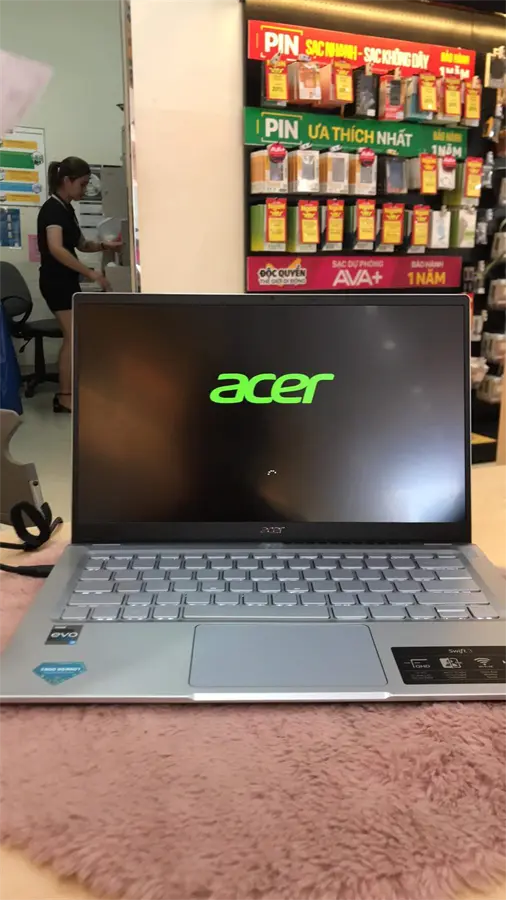 Khách hàng review Laptop Acer Swift 3 SF314 512 56QN i5 1240P/16GB/512GB/Win11 (NX.K0FSV.002) 4
