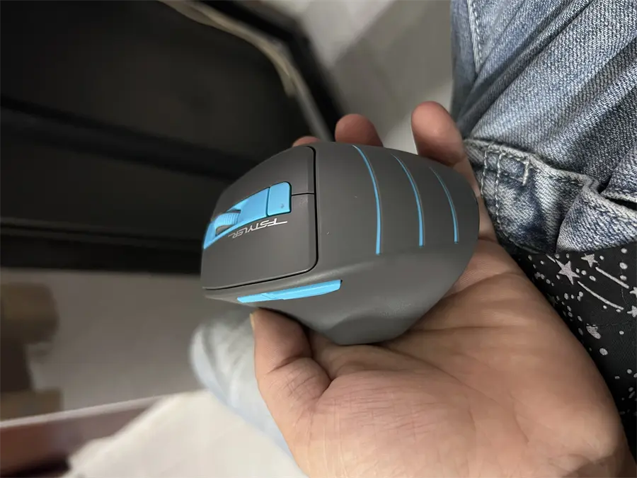 Khách hàng review Chuột Không dây A4Tech FG30 2