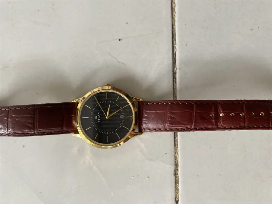 Khách hàng review Đồng hồ TITAN 47.3 mm Nam 1825YL01 1