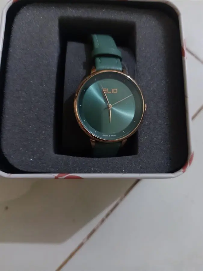 Khách hàng review Đồng hồ ELIO Xmas 32 mm Nữ EL115-02 3
