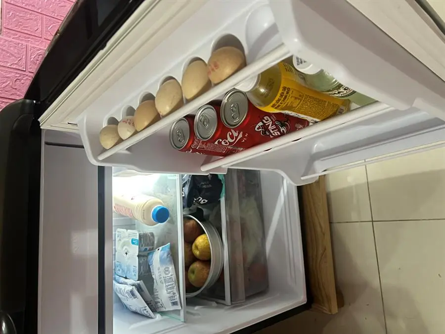 Khách hàng review Tủ lạnh Aqua 90 lít AQR-D99FA(BS) 45