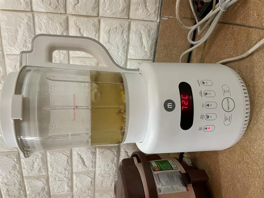 Khách hàng review Máy làm sữa hạt đa năng Mishio MK-270 8