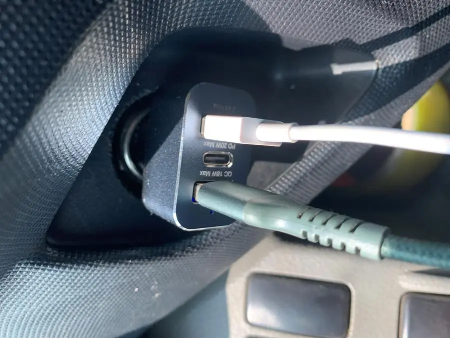 Khách hàng review Sạc xe hơi 2 cổng USB 12W Xmobile SN-177 11