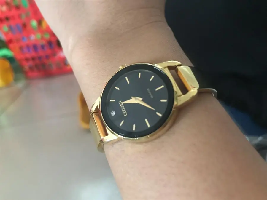 Khách hàng review Đồng hồ CITIZEN 34 mm Nữ EQ9063-55A 3