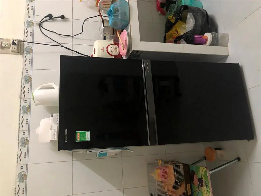 Khách hàng review Tủ lạnh Toshiba Inverter 180 lít GR-B22VU UKG 54