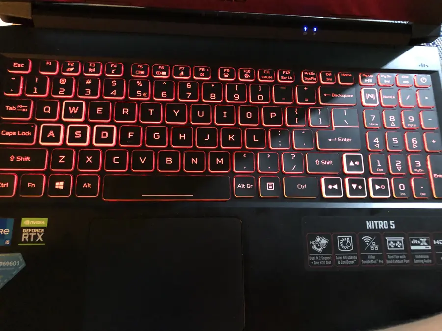 Khách hàng review Laptop Acer Nitro 5 Gaming AN515 57 553E i5 11400H/8GB/512GB/4GB RTX3050/144Hz/Win11 (NH.QENSV.006) 3