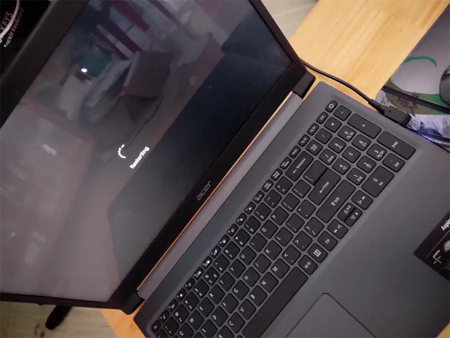 Khách hàng review Laptop Acer Aspire 7 Gaming A715 42G R05G R5 5500U/8GB/512GB/4GB GTX1650/144Hz/Win11 (NH.QAYSV.007) 4