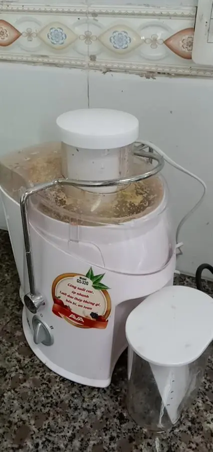 Khách hàng review Máy ép hoa quả AVA GS-320 2