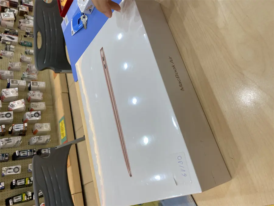 Khách hàng review Laptop MacBook Air 13 inch M1 8GB/256GB (MGN63SA/A) 16
